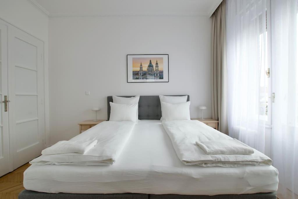בודפשט Premium Apartment By Hi - Central 2 Bedroom - Best View מראה חיצוני תמונה